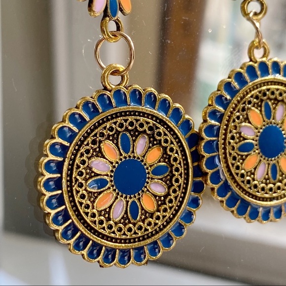 3/$15 Bohemian Mandala Dangle Drop Earrings - Picture 4 of 7